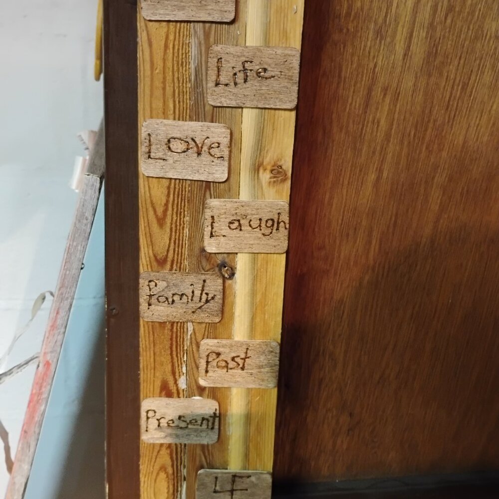 Wood work handmade wall decor hanging sign with quotes